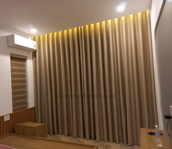 Rèm vải ngăn lạnh giúp tiết kiệm điện năng trong ngày nắng nóng
